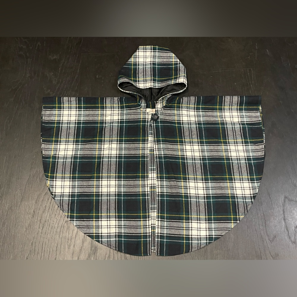 O'Neil of Dublin Girl Child Cape Small Wool Blend Green Tartan Plaid